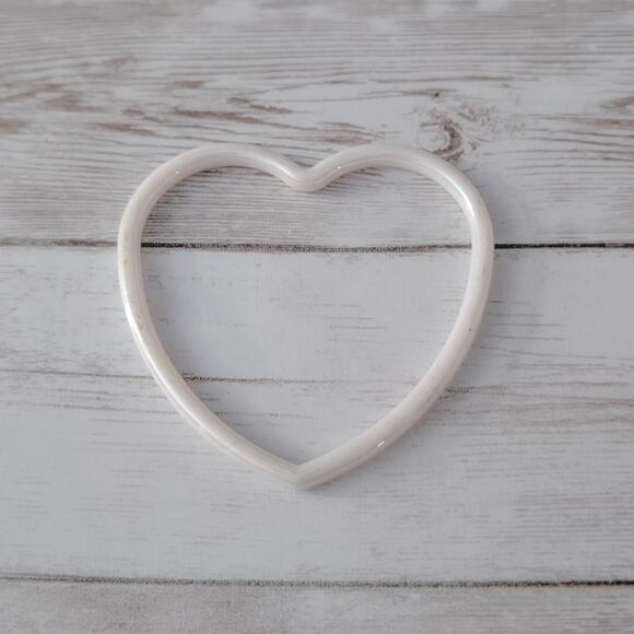White with Slight Iridescent Finish Heart Shape Plastic Bangle - Picture 3 of 3